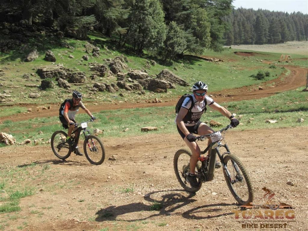 176---Día-23---Lago-de-Afnourir